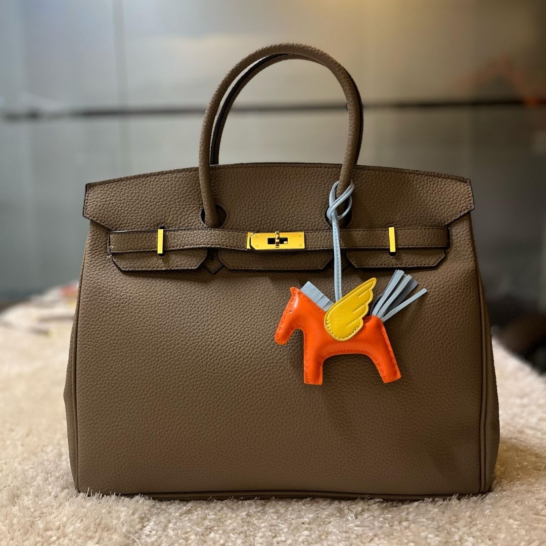 Horse charm - Carry City