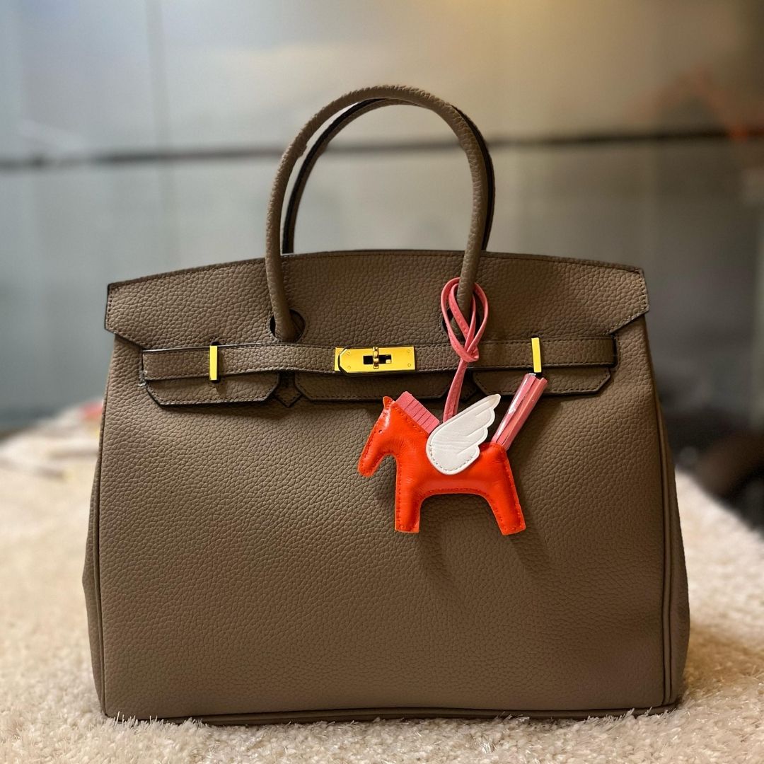 Horse charm - Carry City