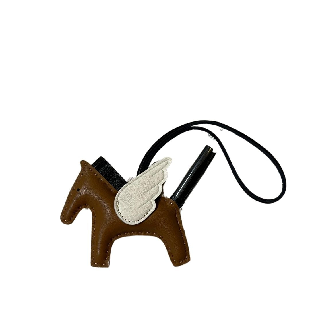 Horse charm - Carry City