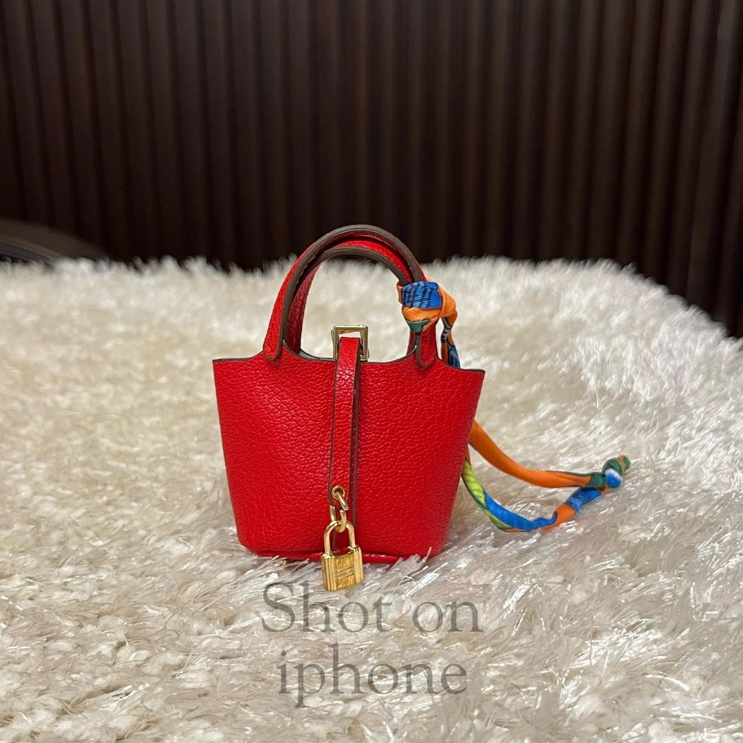 Lockette charm - Carry City