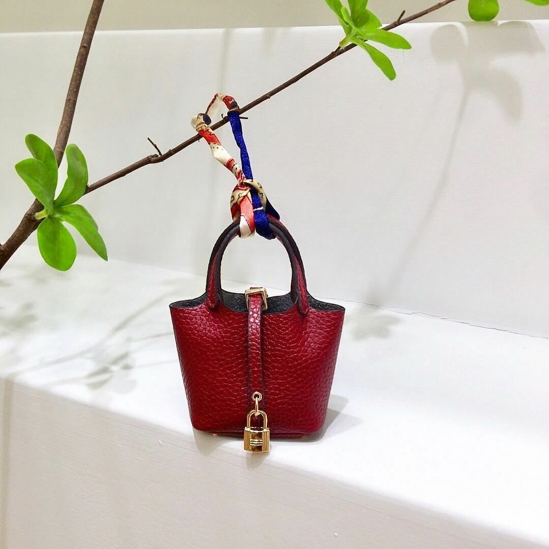 Lockette charm - Carry City