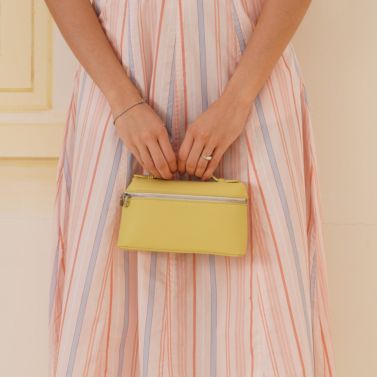 Juno Butter Yellow - Carry City