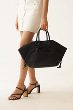 Avenu Tote Black
