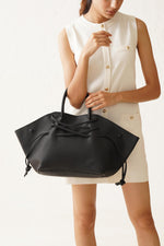 Avenu Tote Black